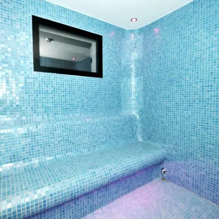 Lux Gray Basen, Piec Morz Apartment *