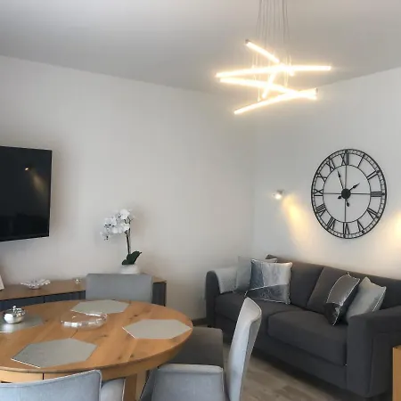 شقة Lux Gray Basen, Piec Morz