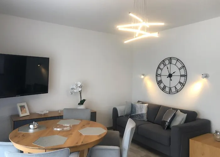 Apartman Lux Gray Basen, Piec Morz